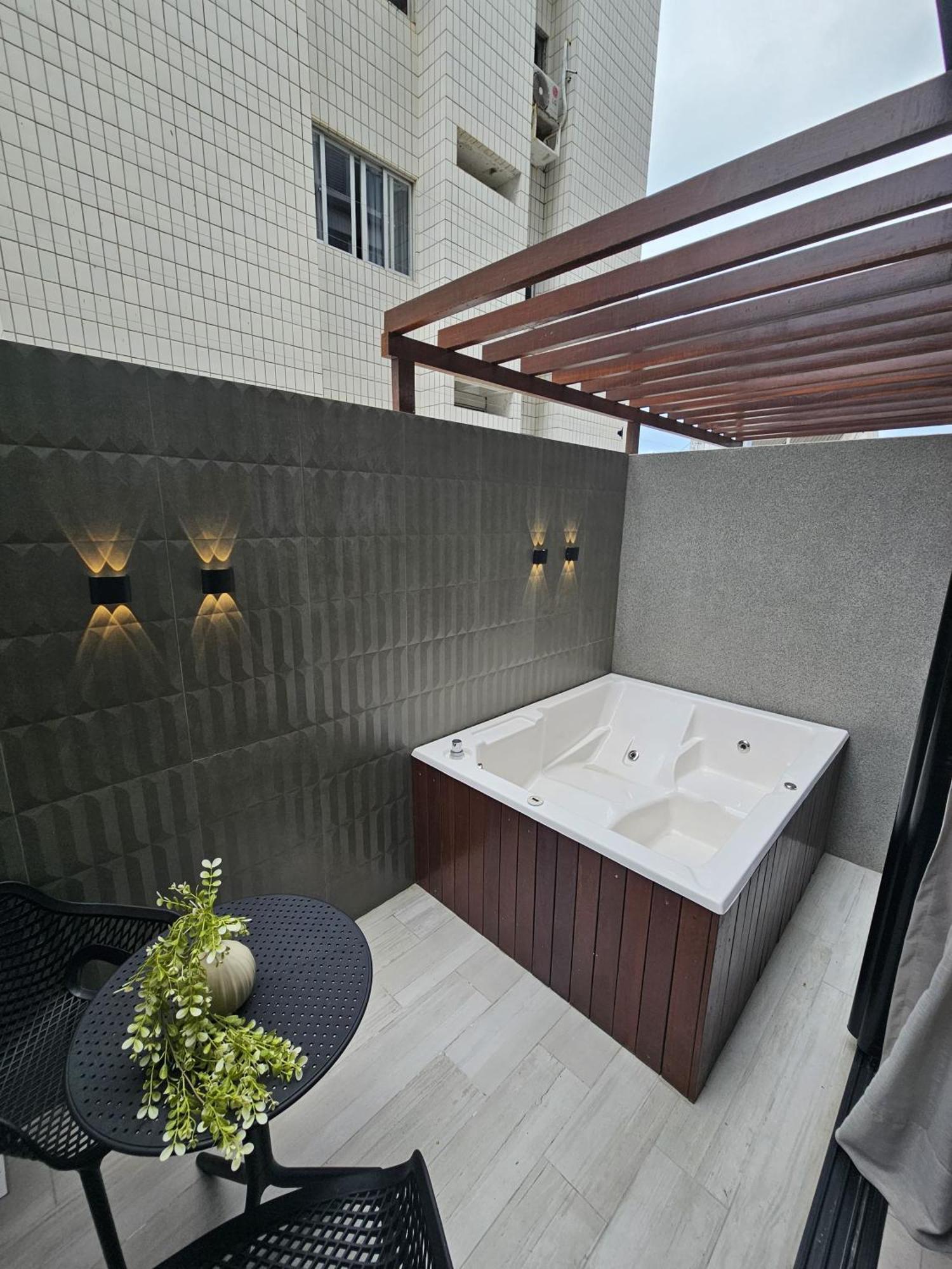 Apartamento Flat Com Jacuzzi, Lindo, Confortavel, 55m Da Do Bessa, Caribessa *